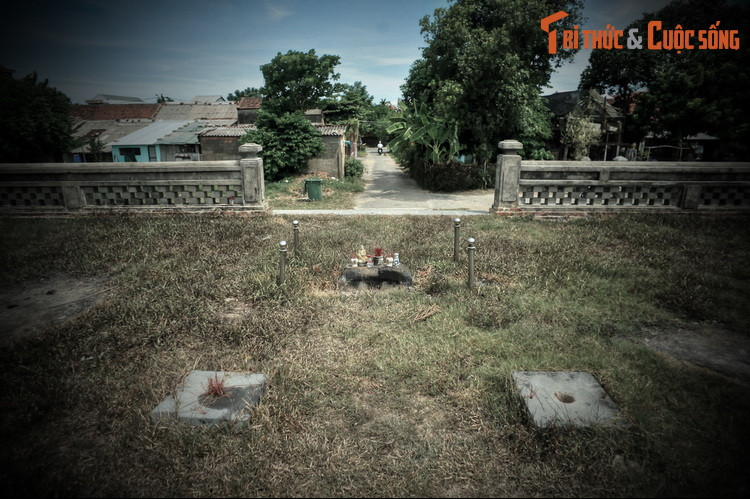 Lễ tế này gồm các phần: Lễ Quán tẩy (rửa tay tẩy trần), lễ Thượng hương (dâng hương), lễ Nghinh thần (rước thần đến dự), lễ Điện Ngọc bạch (dâng ngọc trắng), lễ Truyền chúc (đọc chúc văn), lễ Hiến tước (dâng rượu), lễ Phú tộ (hưởng lộc), lễ Triệt soạn (hạ cỗ), lễ Tống thần (đưa tiễn thần) và lễ Tư chúc bạch soạn (đốt chúc văn, ngọc lụa, bài vị).