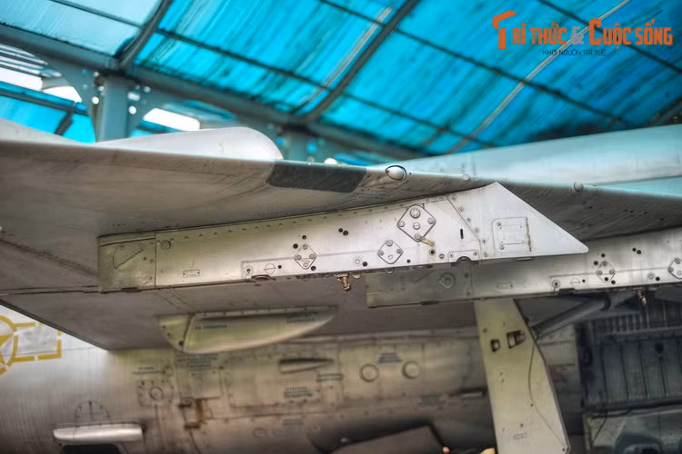 Ngoài kỳ tích bắn rơi pháo đài bay B-52, chiếc MiG-21 5121 còn bắn rơi thêm 4 chiếc máy bay các loại của Mỹ khi được hai phi công Vũ Đình Rạng và Đinh Tôn điều khiển.