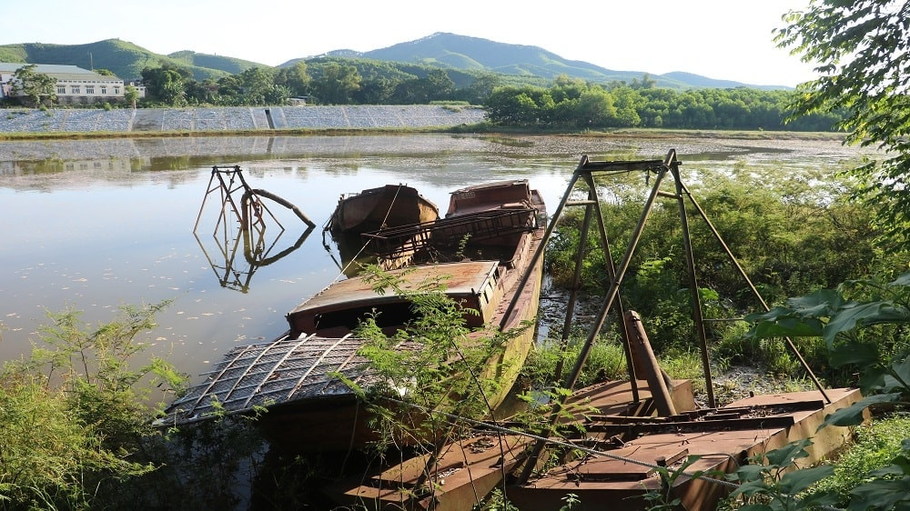 Bị phạt 140 triệu đồng do không nộp hồ sơ đóng cửa mỏ Bi phat 140 trieu dong do khong nop ho so dong cua mo