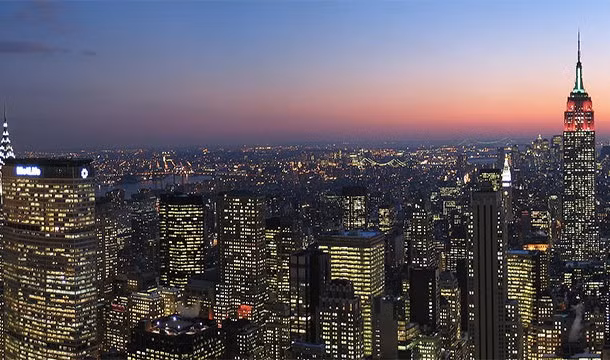 Một ngày lượng nước chảy ra của sông Amazon bằng 12 năm sử dụng nước của toàn bộ thành phố New York. Dòng sông Amazon thực sự chiếm 20% lượng nước ngọt trên thế giới.