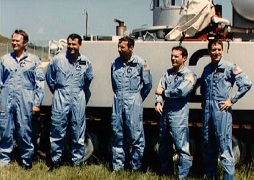 Mo xe su co tau con thoi khien My muon chui xuong dat-Hinh-4