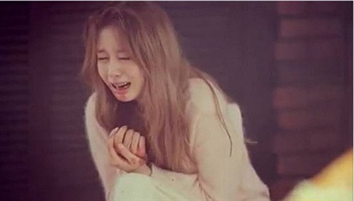 Tuyệt vọng với cuộc sống đầy khổ đau (Ảnh minh họa)