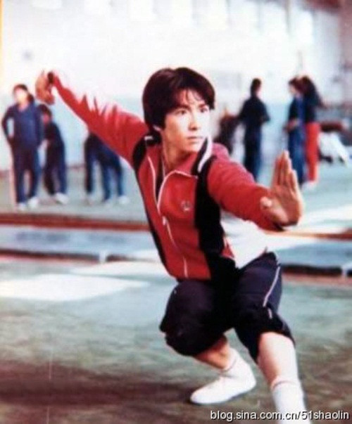 Trở về từ Mỹ, Chân Tử Đan tỏ ra rất ngông nghênh.