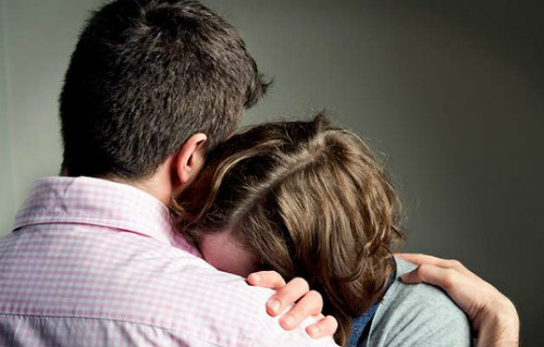 Lo yeu phai chau goi minh bang cau, toi phai lam sao?