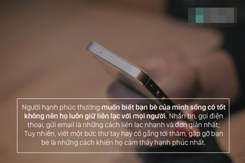 12. Giữ liên lạc với mọi người.