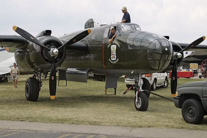 Chiếc B-25J Mitchell trong ảnh được hải quân Mỹ gọi là PBJ-1J.