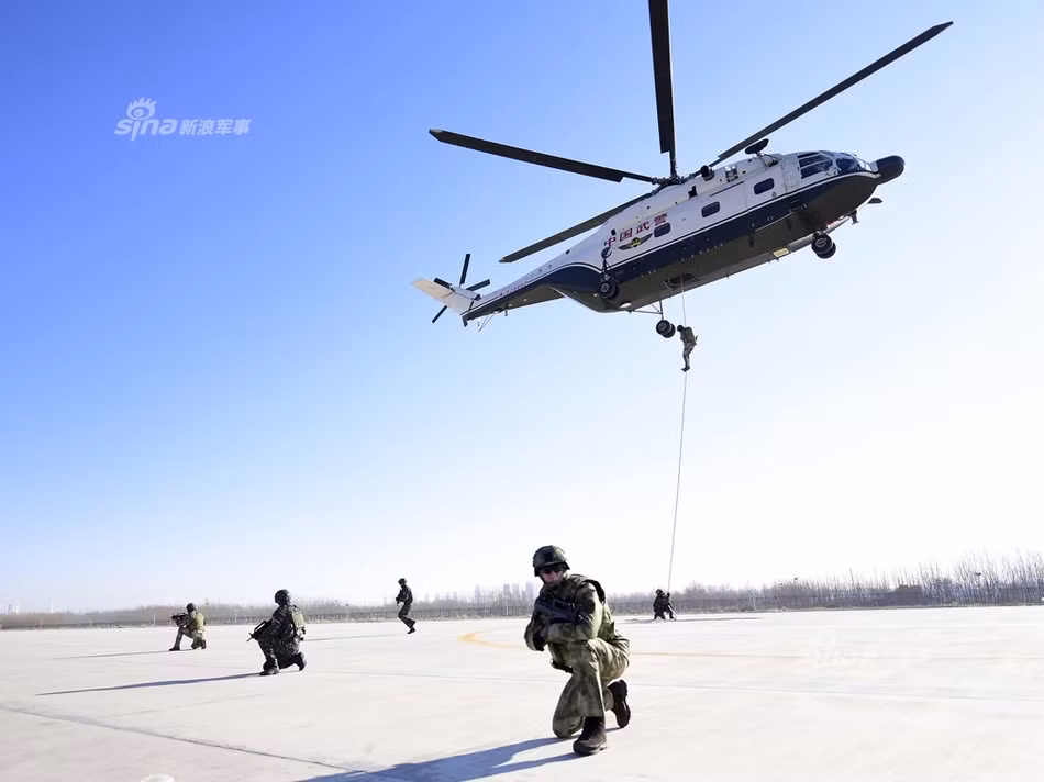 Tuyến biên giới giữa Mông Cổ với Trung Quốc lại kéo dài hàng kilomet khiến việc truy quét các nhóm tội phạm hoạt động ở vùng biên giới giữa hai nước gặp nhiều khó khăn, kể cả khi Trung Quốc và Mông Cổ phối hợp cùng nhau. Trong khi đó tuyến biên giới Nga-Trung việc kiểm soát an ninh có phần dễ dàng hơn. Nguồn ảnh: Sina.