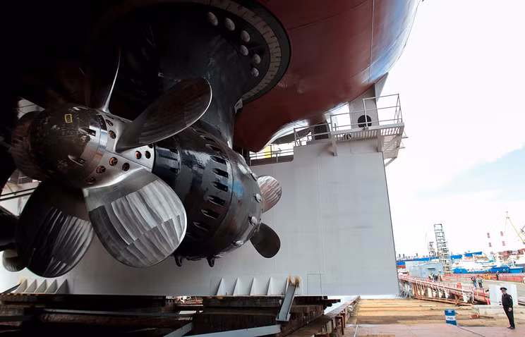 Theo thông tin được hãng thông tấn TASS của Nga đăng tải hôm 27/12 vừa qua, nước này hiện đang có dự định sẽ đóng một loạt các tàu phá băng nguyên tử thế hệ mới trong tương lai. Nguồn ảnh: TASS.