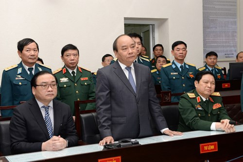 Thủ tướng Chính phủ Nguyễn Xuân Phúc nói chuyện trực tuyến với cán bộ, chiến sĩ PK-KQ tại 4 điểm cầu. Ảnh: Hoàng Hà Thủ tướng Chính phủ Nguyễn Xuân Phúc nói chuyện trực tuyến với cán bộ, chiến sĩ PK-KQ tại 4 điểm cầu. Ảnh: Hoàng Hà