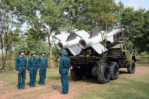 Triển khai nhiệm vụ chiến đấu.