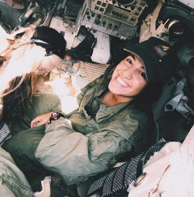 Cũng nên nhớ rằng, công nghệ xe tăng Israel không hề thua kém Nga, Mỹ, thậm chí ở một số điểm còn vượt trội. Nguồn ảnh: Sina.