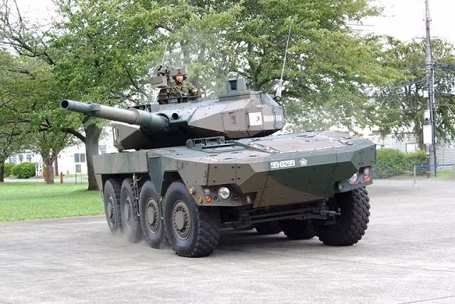 Việc cho ra đời một khẩu pháo tự hành chống tăng vào thế kỷ 21 chứng tỏ học thuyết chiến tranh của Nhật Bản vẫn còn khá "cổ điển". Nhiều chuyên gia quân sự còn hài hước cho rằng Type 16 ra đời do nỗi ám ảnh không nguôi của người Nhật kể từ Thế chiến thứ 2, khi mà lính Nhật "bất lực" nhìn xe tăng Mỹ tung hoành mà không làm gì được. Nguồn ảnh: Army.