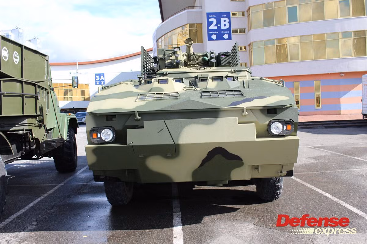 BTR-4MV1 được thiết kế dựa trên mẫu BTR-4 với các hệ thống cải tiến được thiết kế theo chuẩn NATO. Nguồn ảnh: Defence.