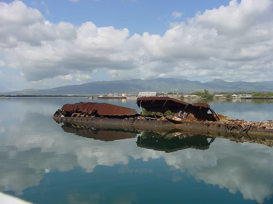 Vụ tấn công bất thình lình khiến Hải quân Mỹ không kịp trở tay. Nguồn ảnh: Sina.