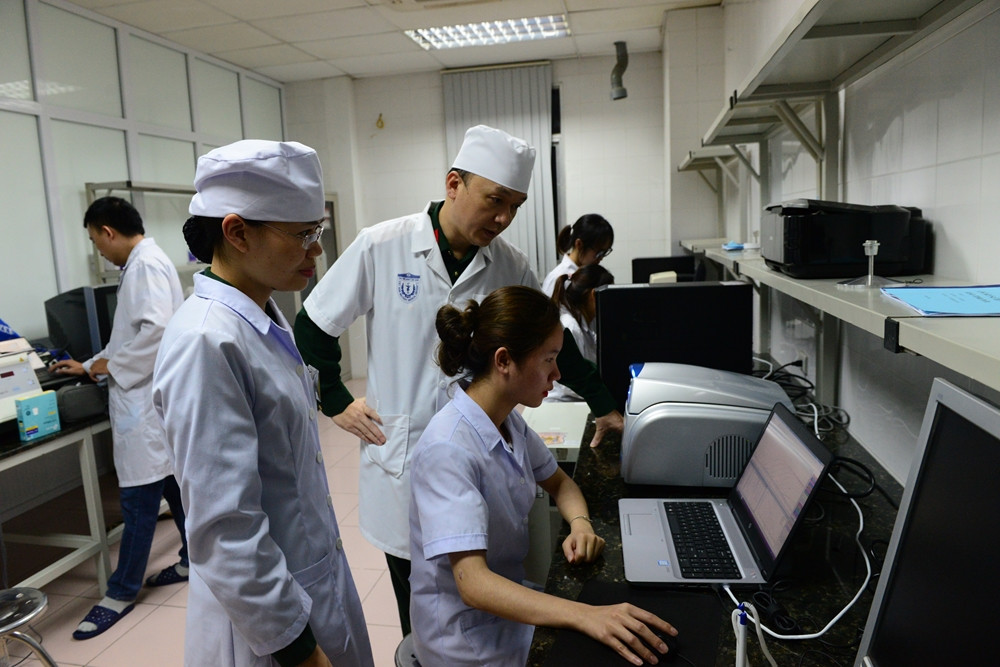 Học viện Quân y thực hiện trái thẩm quyền, tự ý bàn giao quy trình kỹ thuật cho Việt Á khi chưa có nghiệm thu, đánh giá, không có ý kiến của đại diện chủ sở hữu nhà nước (Bộ trưởng Bộ KH&amp;CN), cố ý vi phạm pháp luật khi chuyển giao bất hợp pháp kết quả KH&amp;CN. 