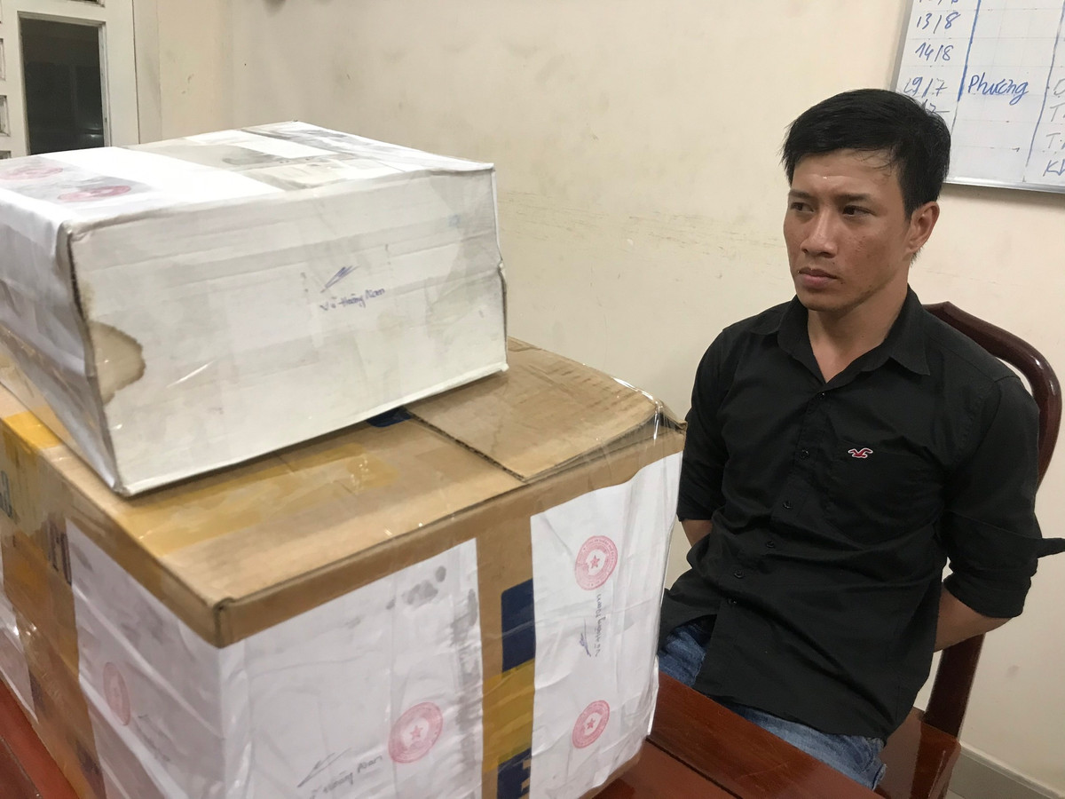 Dấu ấn với cuộc chiến ma túy. Trong năm 2020, Công an tỉnh Đồng Nai phối hợp Cục Cảnh sát ma túy (Bộ Công an) phá đường dây ma túy hoạt động liên tỉnh vào tháng 7/2020, thu giữ 19 bánh heroin và 8kg ma túy tại địa bàn TP.Biên Hòa. Cụ thể, cuối tháng 7/2020, cảnh sát ập vào phòng trọ tại phường Hóa An (TP Biên Hòa) bắt giữ Vũ Hoàng Nam (28 tuổi, ngụ tỉnh Bình Phước) thu giữ số ma túy trên. Ngô Văn Tính (42 tuổi, ngụ H.Định Quán) cũng bị bắt giữ.