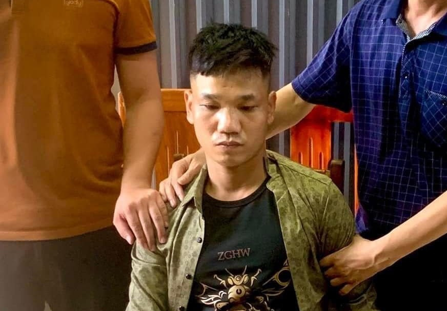 Pham nhan tron khoi noi giam giu tiep tuc trom cap tai san nha dan