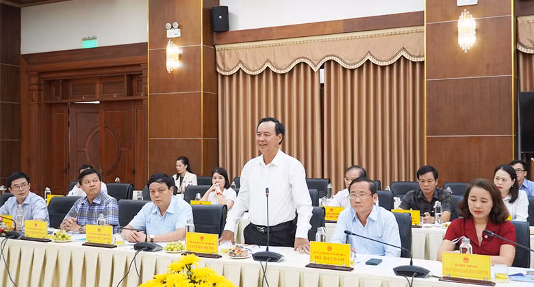 Ha Noi va Quang Tri day manh hop tac tren tat ca cac linh vuc-Hinh-4