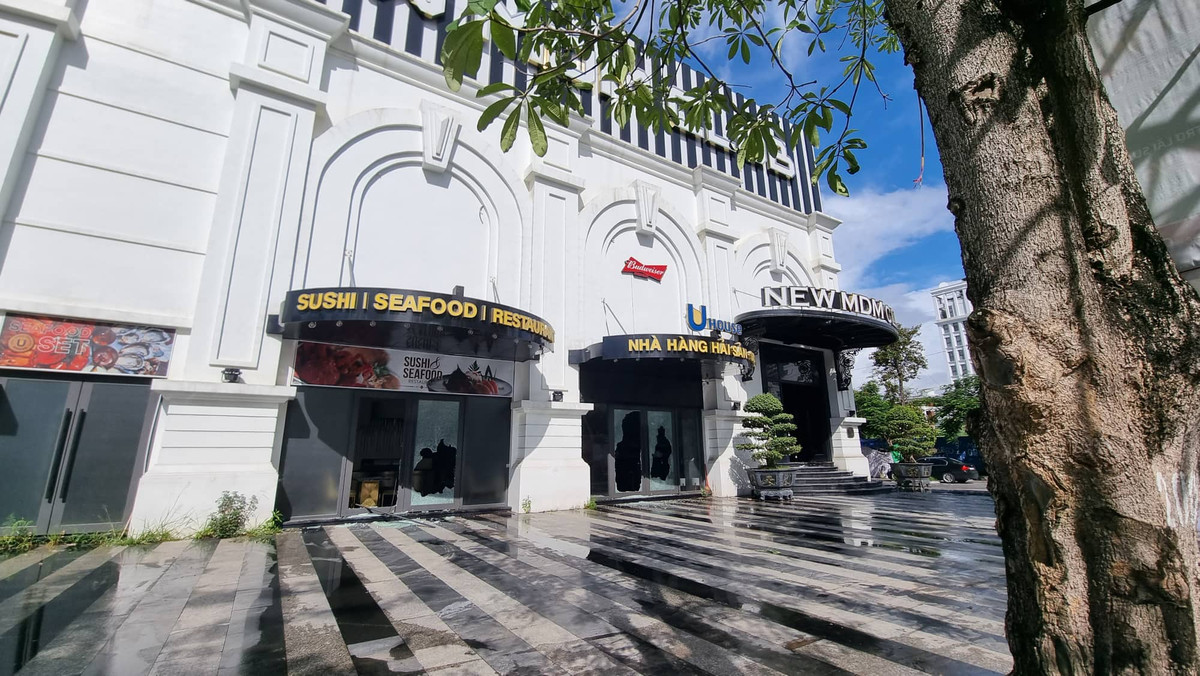 Bar New MDM Club có tổng diện tích xây dựng 1007,25 m2, xây cao 2 tầng (tầng 2 có tầng lửng); kết cấu cột thép, tường gạch D400, sàn bê tông, mái tôn 2 lớp. Công trình được thẩm duyệt thiết kế PCCC tháng 1/2019, nghiệm thu PCCC tháng 9/2019, đã bàn giao cho Công an quận Ngô Quyền quản lý. Lần kiểm tra an toàn PCCC gần nhất của Công an quận Ngô Quyền từ ngày 18/3/2022.