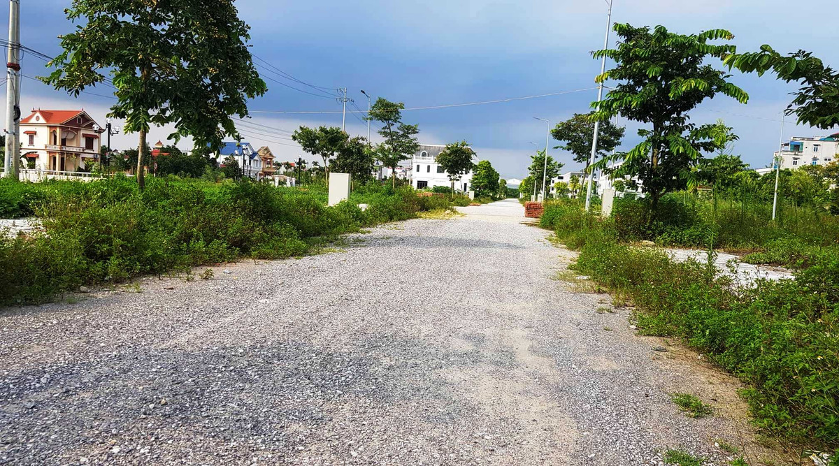 Một số đoạn đường vẫn còn dang dở.