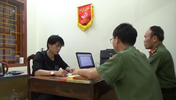 Hai Duong: Triet pha duong day lam gia chung chi nghe, khoi to 23 bi can