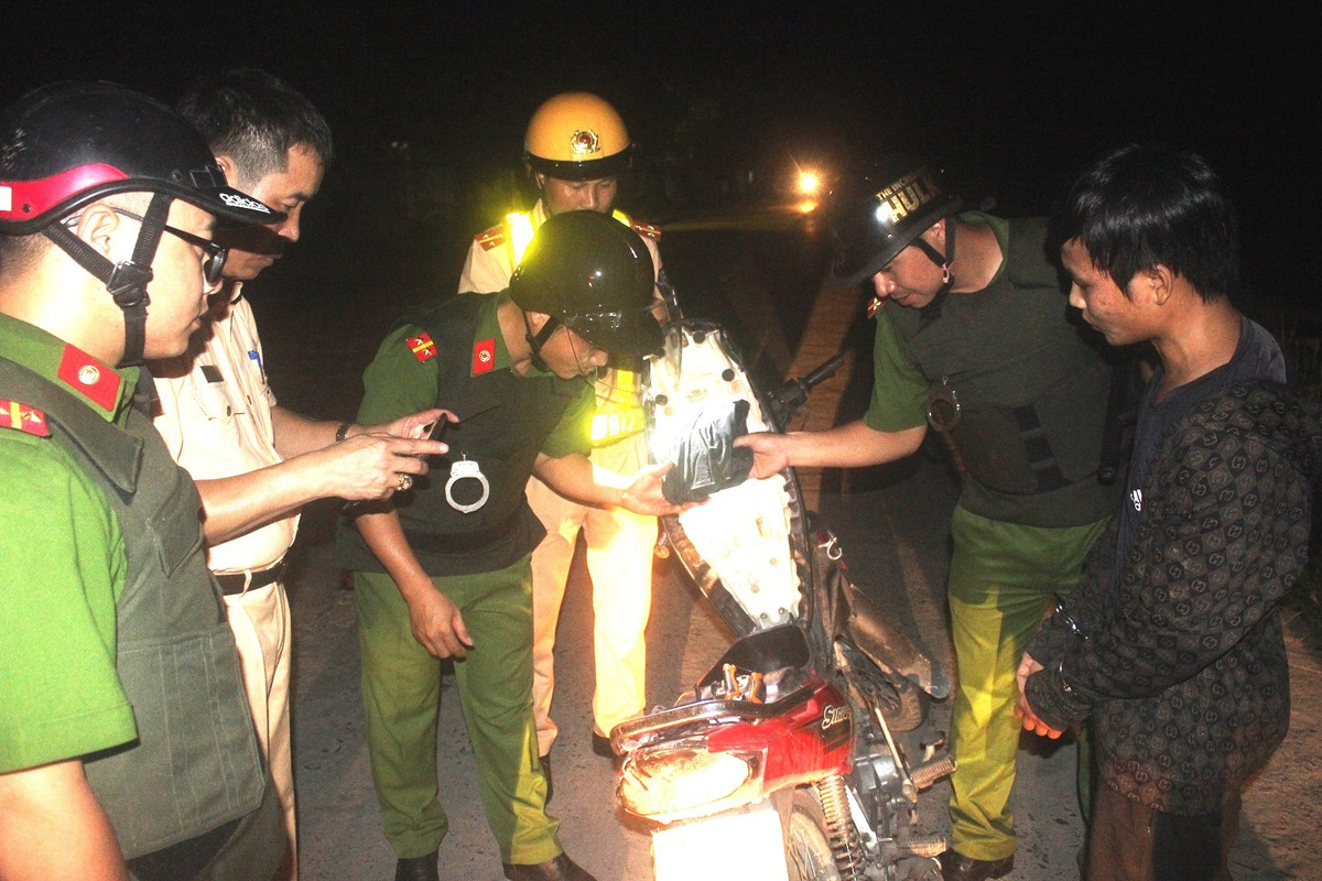 Hai Duong: To cong tac 151 bat doi tuong tang tru trai phep chat ma tuy