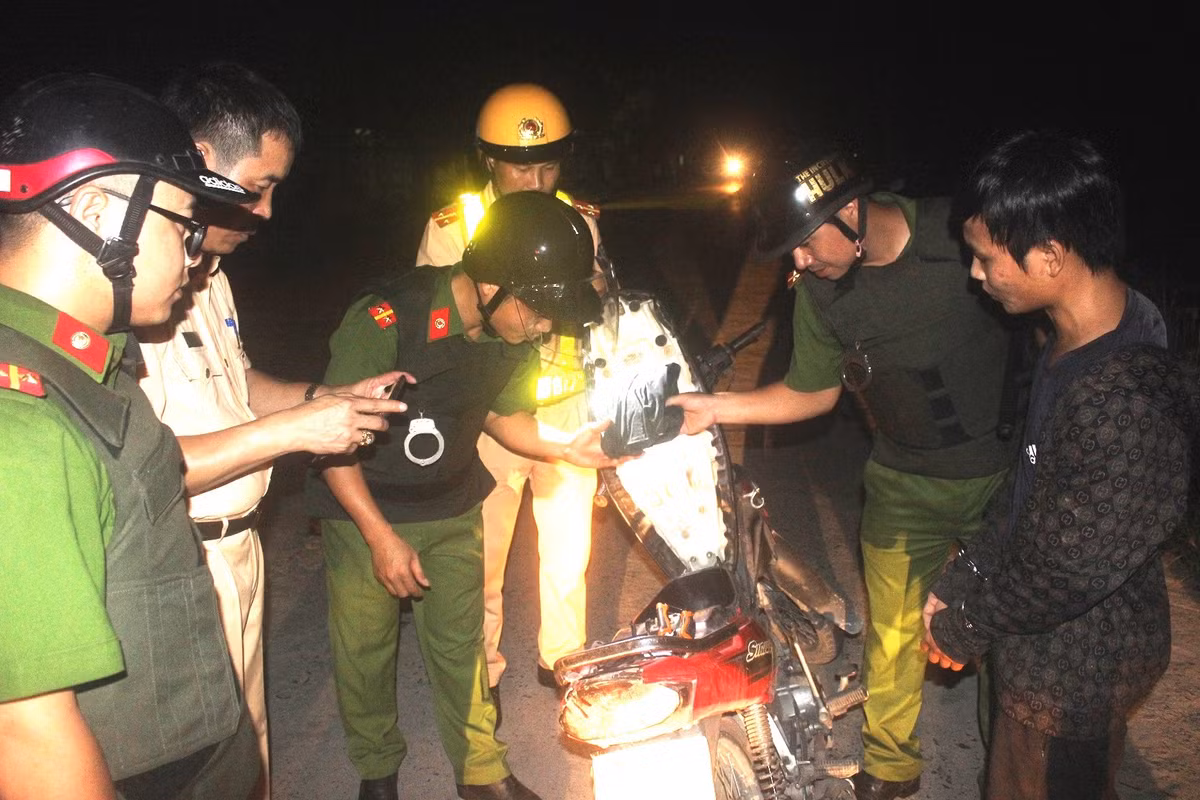 Hai Duong: To cong tac 151 bat doi tuong tang tru trai phep chat ma tuy