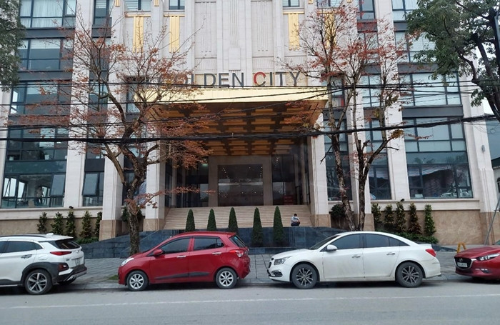 “Trum” bat dong san Golden City: Om mong vuon “voi bach tuoc” ra ngoai tinh?