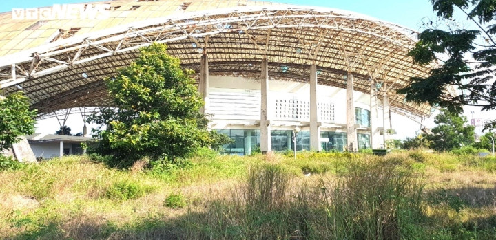 Do khai thác kém hiệu quả, đến tháng 6/2016, UBND TP Đà Nẵng ban hành quyết định phê duyệt giá trị công trình để bán cho doanh nghiệp. (Ảnh: VTC News).