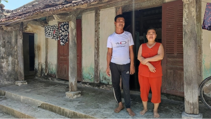 Mot gia dinh trinh bao con bi lua sang Campuchia, muon ve phai “chuoc” 300 trieu dong-Hinh-2