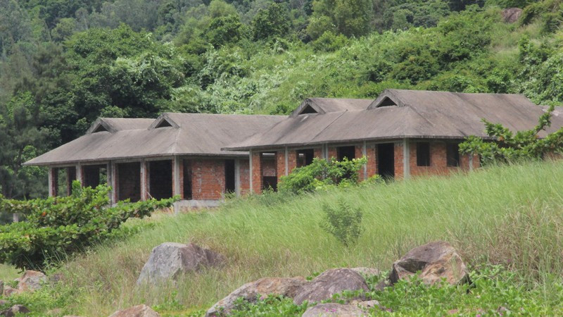 Dự án bao gồm 204 lô đất để xây dựng các cụm resort, 22 biệt thự cao cấp, nhà hàng và đặc biệt là một khách sạn 5 sao 18 tầng... (Ảnh: Nhân Dân).