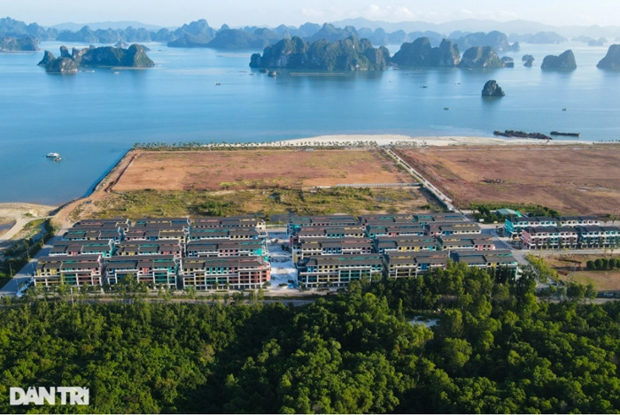 Hiện tại, dự án này đã hoàn thiện được một số dãy nhà liền kề. Giá bán một căn liền kề 95 m2, 6 tầng nổi được rao bán từ 9-12 tỷ đồng. (Ảnh: Dân Trí).