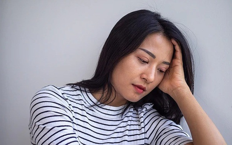 Chồng đổ tội tôi lấy nhẫn của mẹ anh Chong do toi toi lay nhan cua me anh