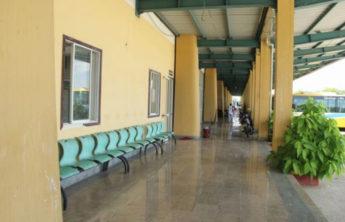 Ông Phạm Lợi - Tổng Giám đốc Công ty CP Vận tải và Quản lý Bến xe Đà Nẵng, xác nhận với báo chí đơn vị đang quản lý giúp bến xe phía Nam. Vì không có xe hoạt động nên bến xe phía Nam chỉ có 3 người chịu trách nhiệm trông coi ở đây. (Ảnh: VietnamFinace).