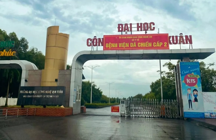 Mới đây, UBND tỉnh Nghệ An đã đồng ý chủ trương thu hồi 41,53ha đất của Trường Đại học Công nghệ Vạn Xuân (có địa chỉ tại phường Nghi Hương, thị xã Cửa Lò) với lý do là dự án chậm tiến độ, vi phạm luật đầu tư. (Ảnh: Vietnamnet).