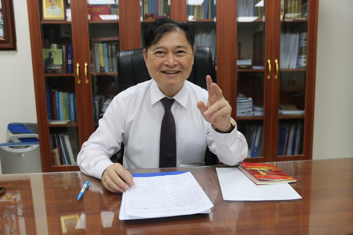 65 nam Bao KH&DS dong hanh cung nha khoa hoc va doanh nhan