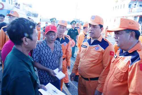 Ban giám đốc Vũng Tàu MRCC cùng các nhân viên tìm kiếm cứu nạn chia buồn cùng gia quyến các thuyền viên gặp nạn.