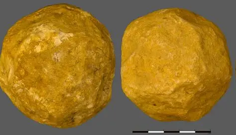 Mặc dù không có bằng chứng cụ thể, giả thuyết đề xuất rằng những viên đá này có thể đã được sử dụng như búa để đập những viên đá lớn hơn. Tuy nhiên, mục đích cụ thể vẫn chưa được hiểu rõ.