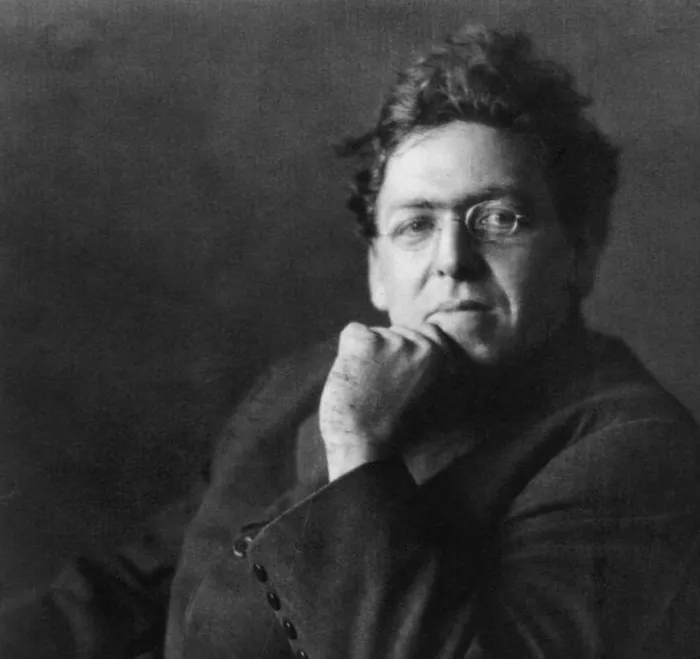 Tuy nhiên, sau 6 năm, cô bất ngờ nhận ra giá trị thật sự của nó khi một nhà sưu tầm nghệ thuật xác nhận rằng đó là một tác phẩm quý giá của họa sĩ nổi tiếng Newell Convers Wyeth.