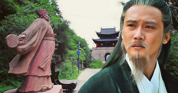 Việc đào mộ và khai quật mộ thường được thực hiện vì sự phẫn nộ và hận thù. Tuy nhiên, trong trường hợp này, Lưu Bá Ôn không thực hiện việc này vì sự oán hận cá nhân. Mục tiêu của ông liên quan đến một quyển sách tri thức nằm trong mộ Gia Cát Lượng.