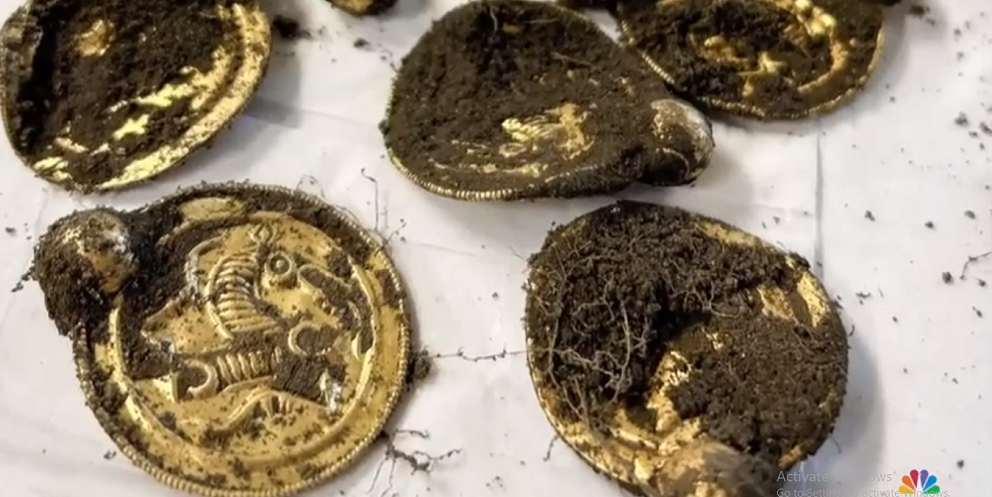 Giám đốc Bảo tàng Khảo cổ học thuộc Đại học Stavanger, Ole Madsen, cho biết việc tìm thấy nhiều vàng như vậy cùng một lúc là điều cực kỳ bất thường và gọi đó là "phát hiện thế kỷ về đồ vàng ở Na Uy".