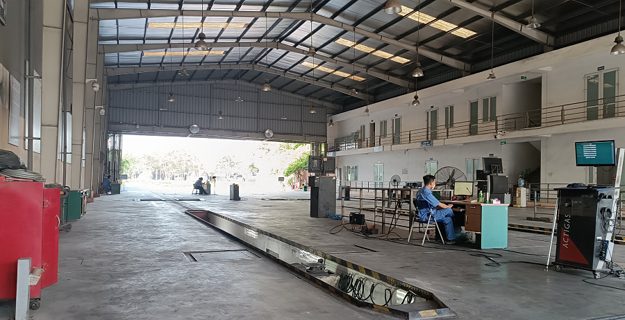 Dang kiem ‘e khach’, van dong dang kiem vien nghi viec khong luong-Hinh-2