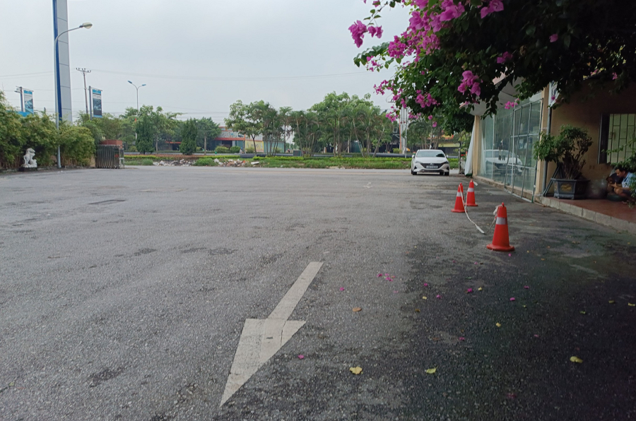 Dang kiem ‘e khach’, van dong dang kiem vien nghi viec khong luong