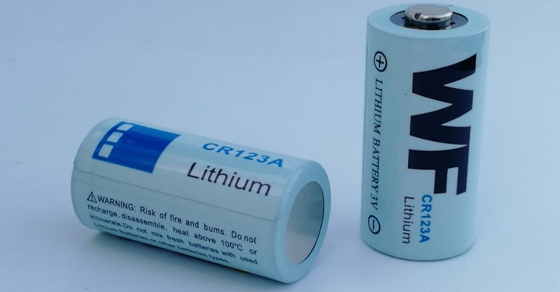 Một vấn đề đặc biệt nguy hiểm là khả năng lan truyền cháy nhanh chóng từ các pin lithium. Khi cháy, chúng có thể tạo ra khói độc và ngọn lửa lớn trong thời gian rất ngắn, làm tăng nguy cơ cháy nổ và gây chết người.