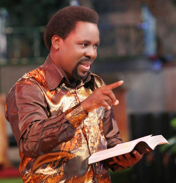 4. Lời tiên tri của Joshua: Joshua, một người tự xưng là nhà tiên tri người Nigeria, đã đưa ra dự đoán liên quan đến chuyến bay MH370 trước khi sự cố xảy ra. Ông cho rằng tai nạn này xuất phát từ việc "thiếu kiên nhẫn" trong việc xử lý các lỗi có thể khắc phục của máy bay.