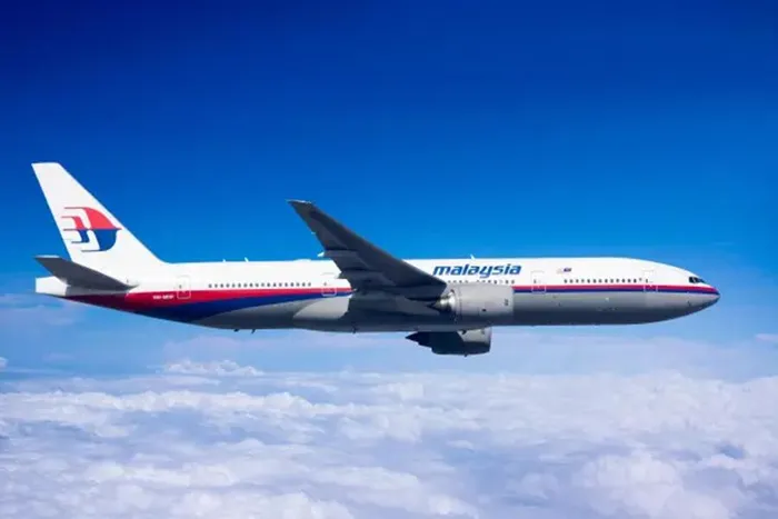 Sau khi cất cánh, nó mất liên lạc với kiểm soát viên không lưu và biến mất khỏi màn hình radar.
