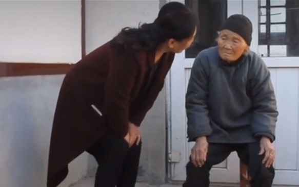 Tuy nhiên, trước khi bà nội của Han có cơ hội nhận được món quà, bà đã qua đời. Sau khi bà qua đời, cô đưa viên ngọc đến chương trình thẩm định để biết giá trị thực sự của nó.