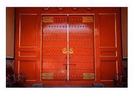 Các chiếc đinh cửa sau này được làm bằng đồng và trở thành biểu tượng của đẳng cấp và quyền uy trong xã hội cổ đại, đặc biệt ở thời nhà Thanh.