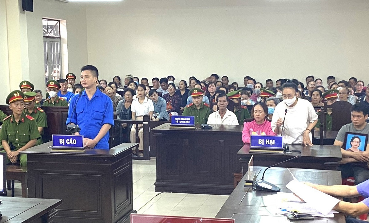 Tử hình kẻ "máu lạnh" chém vợ chồng hàng xóm thương vong - Hình 2 Tu hinh ke