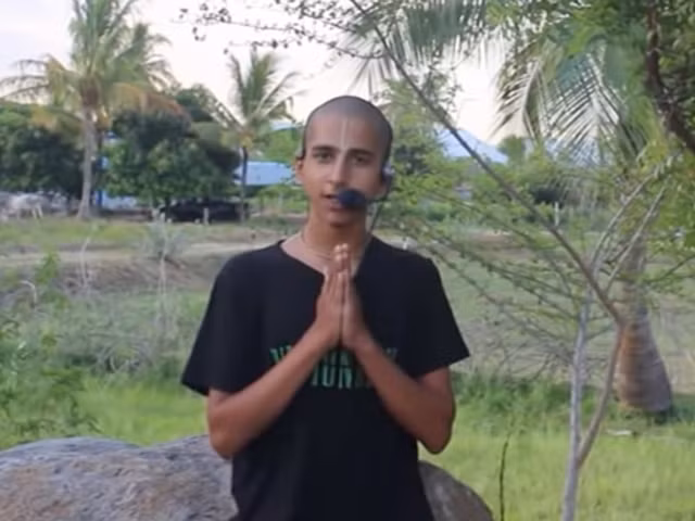 Thần đồng sinh năm 2006 này từng dự đoán chính xác đại dịch COVID-19, cuộc khủng hoảng năng lượng thế giới, những thảm họa tại Nhật Bản, Ấn Độ, Úc…